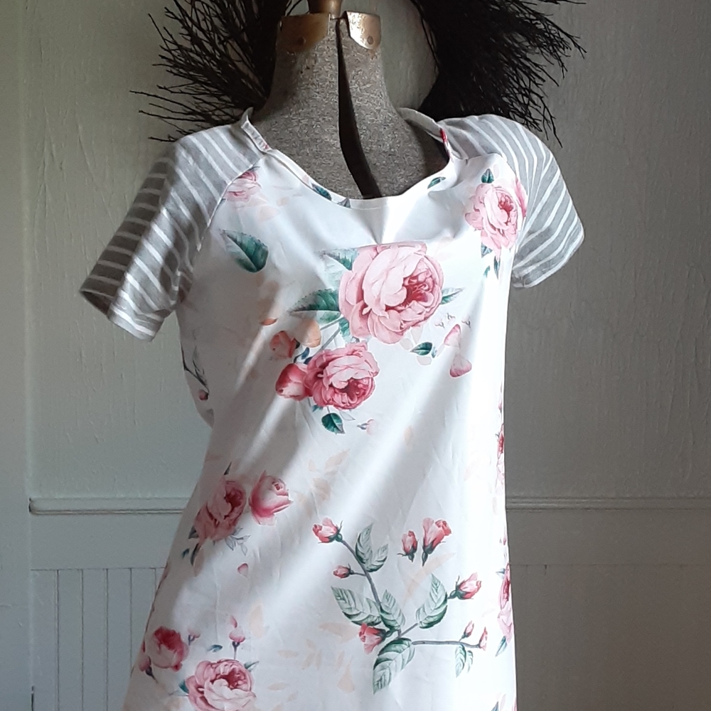Silky gown with tshirt sleeves